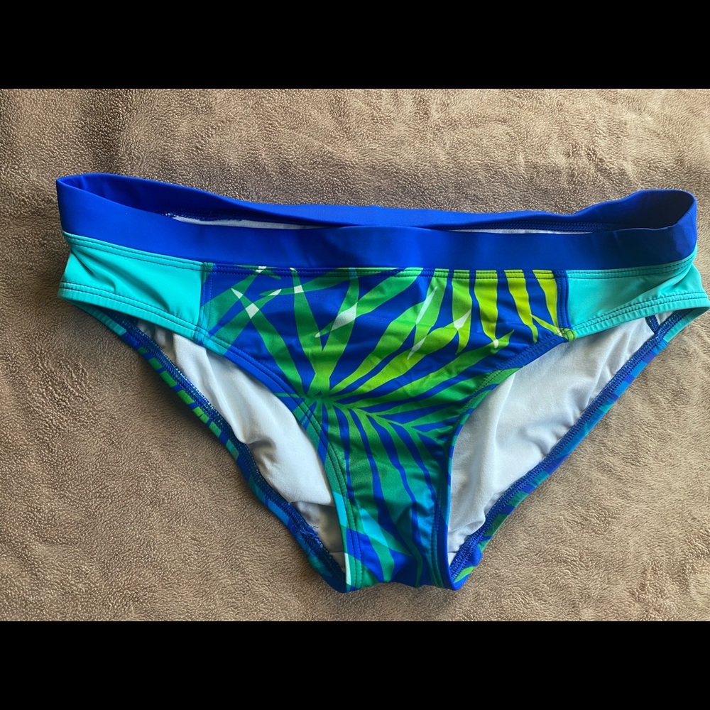 🌴Lands’ End tropical swim bottoms only size 10